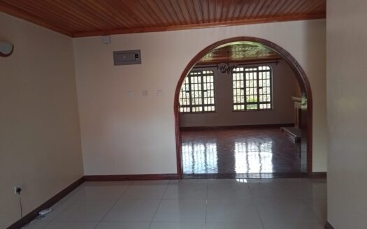 To Let: Nyari Estate, 5 Bedroom Mansion, With Private Guest Wing – Ksh 280,000