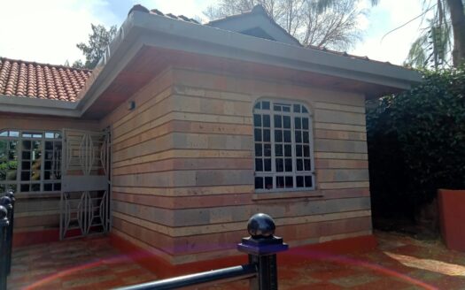 To Let: Nyari Estate, 5 Bedroom Mansion, With Private Guest Wing – Ksh 280,000