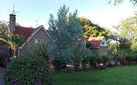 To Let: Old Kitisuru – Cozy Old English style Mansion – USD 4,500