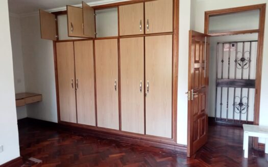 To Let: 3 bedroom Bungalow on Peponi Road