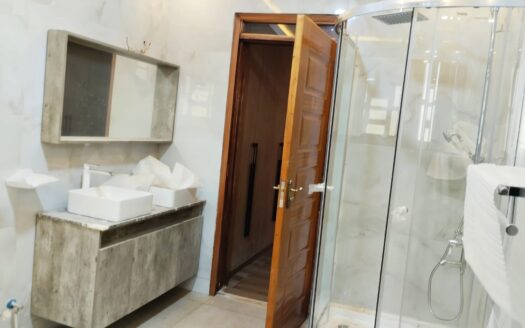 To Let: New Kitisuru – Brand New 6 Bedroom Mansion
