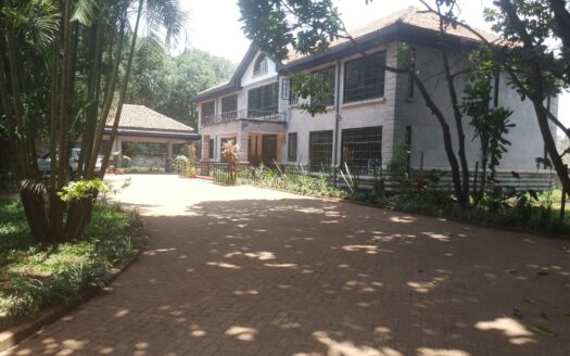 To Let: Luxurious 5 Bedroom House in Runda