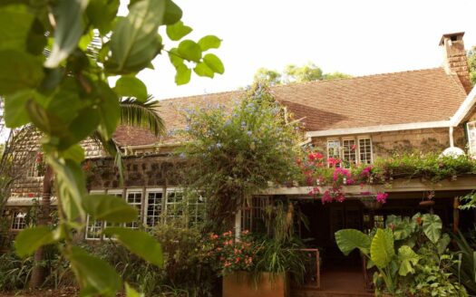 Exquisite 0.7-Acre Property in Kitisuru for Sale