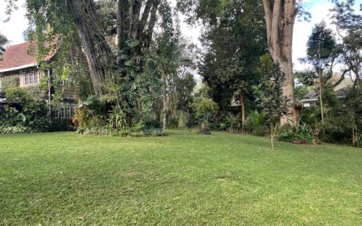 Exquisite 0.7-Acre Property in Kitisuru for Sale