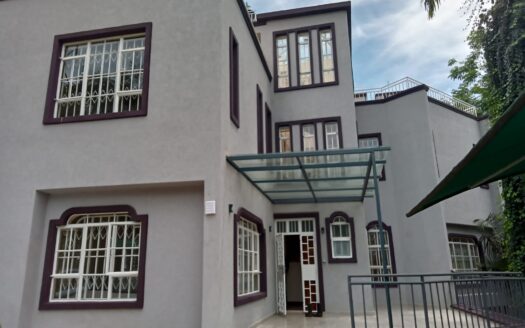 To Let: Spring Valley 4 Bed Town House With Swimming Pool