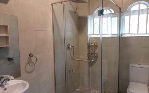 To Let: Spring Valley 4 Bed Town House With Swimming Pool