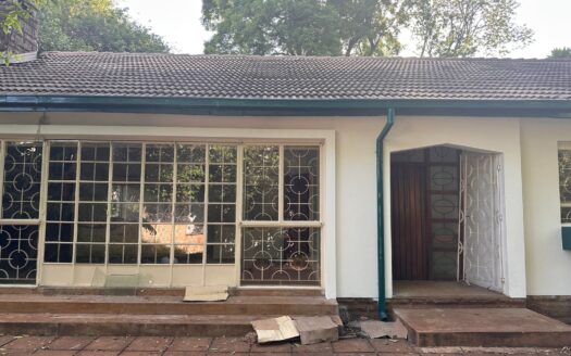 TO LET: PRIME RESIDENTIAL/COMMERCIAL STANDALONE BUNGALOW