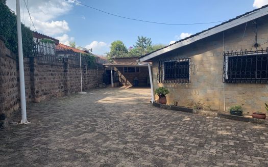 To Let: 4-Bedroom Bungalow with DSQ in Spring Valley